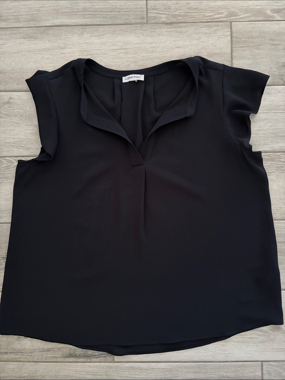 Calvin Klein Navy Blue Cap-Sleeve Split V-Neck Blouse